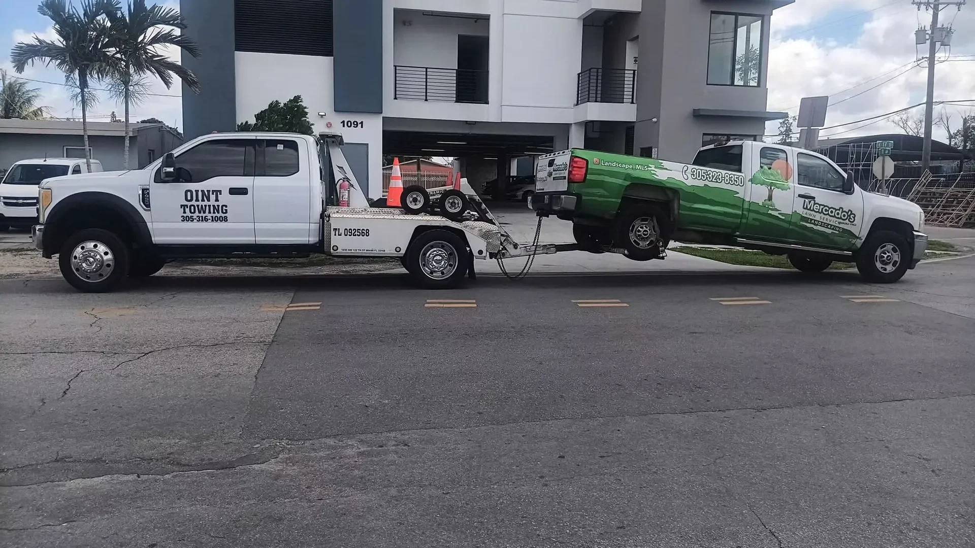 Light-Duty Towing — Oint Towing INC